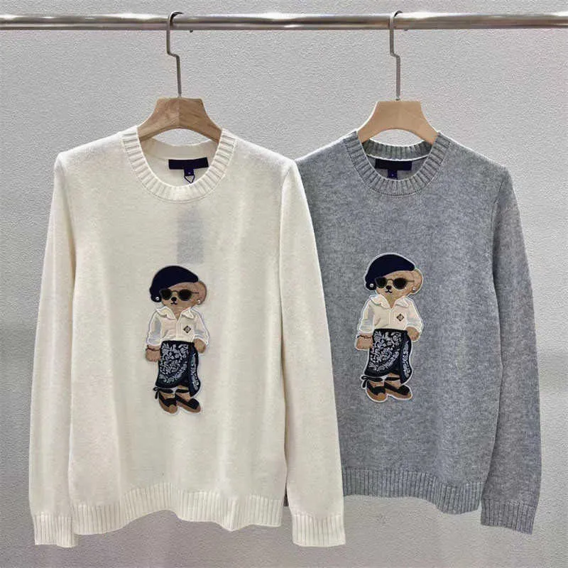 Women's Sweaters Wearing a Hat Teddy Bear Sweater Simple Round Neck Pullover Cashmere Wool Paired with Bottom Underneath Women's Top Can Be Worn Externally