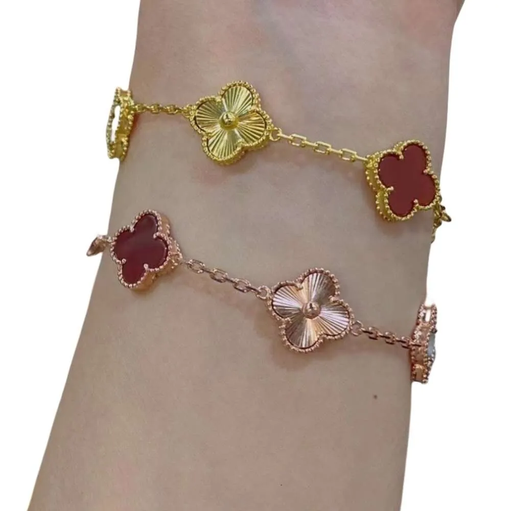 Van-Clef Arpes Armband Designer Kvinnor Toppkvalitet Fyra-löv Clover Five Flower Armband Lucky Flower Double Sided V Gold Tjock plätering 18K Rose Gold Red Chalcedony