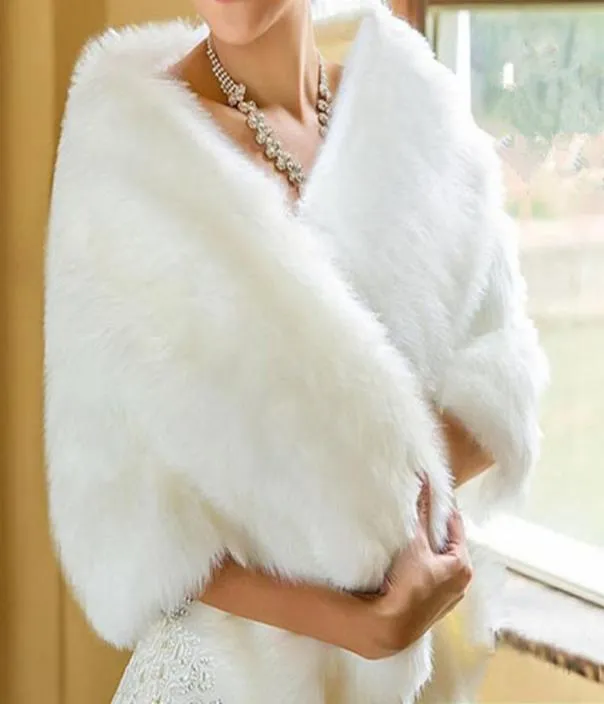 2018 White Ivory Bridal Wraps Shawls Jackets Winter Fur Women Jacket Floor Length Cloaks Party Wedding Coat4453116