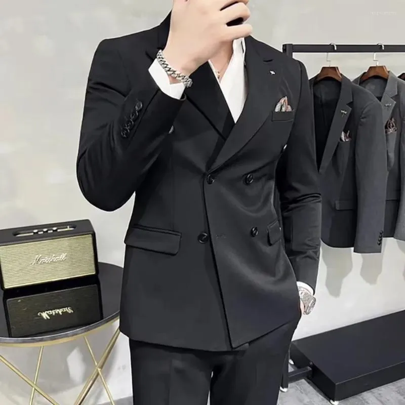 Men's Suits Customized Black Double Breasted Peaked Lapel Formal Dinner Outfits Elegnat 2 Piece Jacket Pants Business Blazer