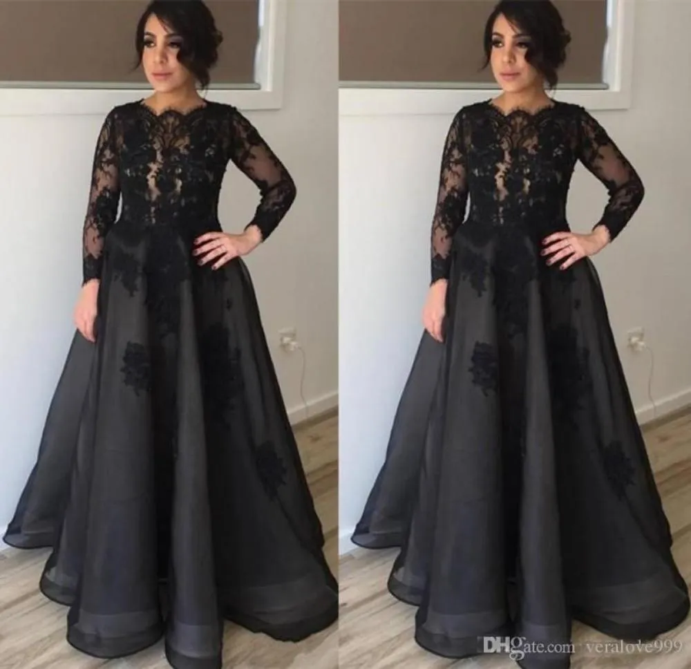 Modest Black Mother of the Bride Dresses Long ärmar Spets bröllop Gästklänningar Applikationer Scoop Neck Mother Formal Evening Dress PA7991328