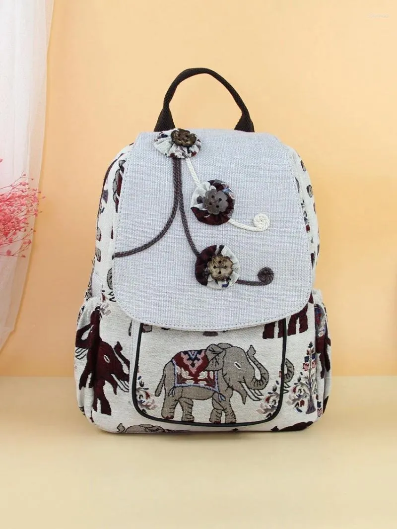 Sacs d'école Mode Vintage String Appliques Femmes Sacs à dos! Jolis imprimés d'animaux Multi-zippers Backrack Top Vente Lady Canvas Backruck