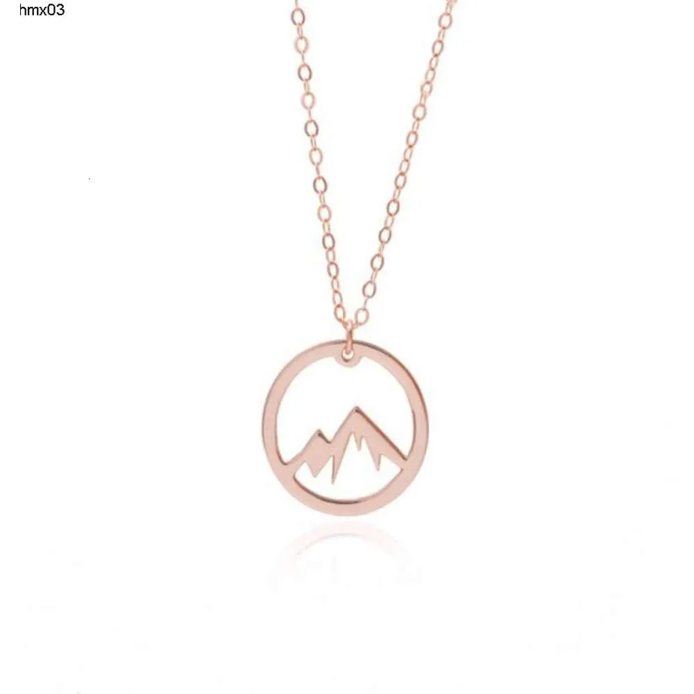 Simple Nature Snowy Mountain Necklace Circle Round Top Range Landscape Lover Camping Outdoor Necklaces for