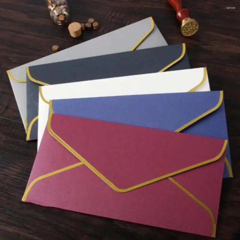 Cadeau cadeau 10pcs enveloppes occidentales vintage enveloppe de bordure dorée v rabat joint rapide kit d'invitation d'anniversaire