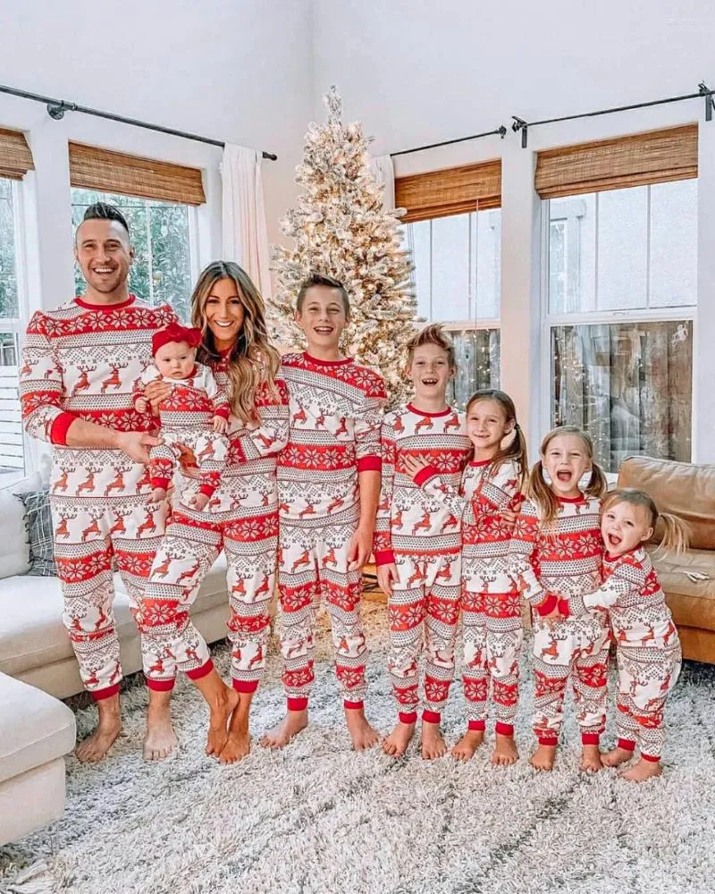 Vêtements de nuit pour femmes 2024 Famille Noël Correspondant Pyjamas Ensemble Noël Adulte Enfants Mère et Fille Père Fils Bébé Look Tenues