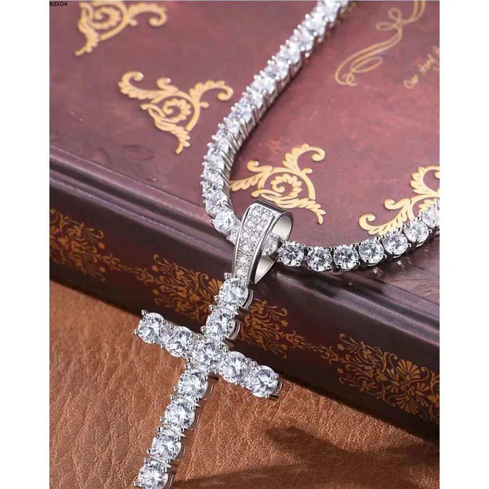 Naszyjnik Hip Hip Cross Wisiant 4 mm 5 mm VVS Moissanite Diamond Tinnis łańcuch 925 Srebrny dla kobiet biżuteria 3vut