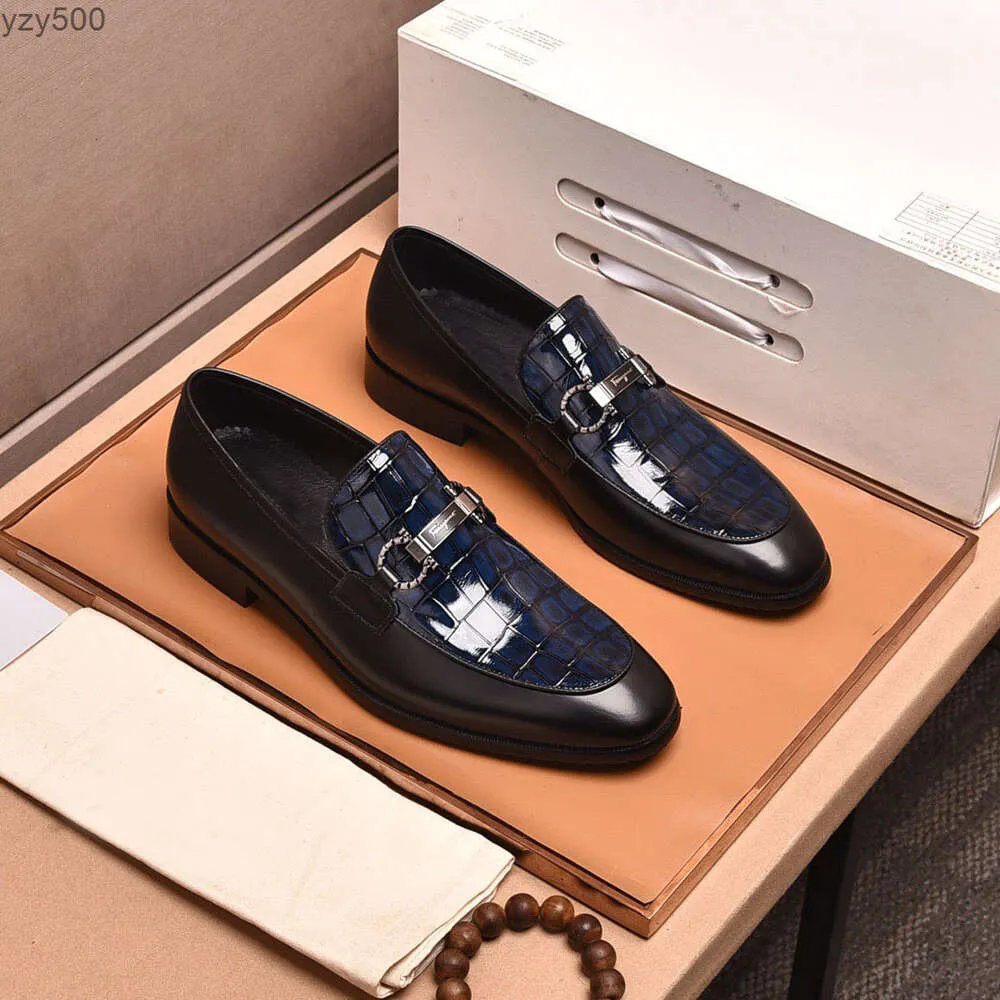 Feragamo Ferra Fashion 2023 Hommes Forme Forme Business Dress Chaussures Top Quality Male Mas Casual Genue en cuir Brand Designer Designer Party Party Flats Taille 38-44 FQV7