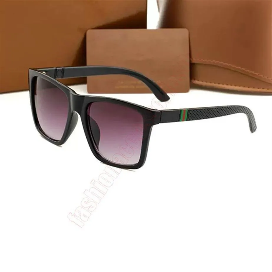 2022 Brand Designer Square Rectangular Frame Solglasögon Högkvalitativa solglasögon Kvinnor Män Glasögon Womens Sun Glass med Web UV400 223H