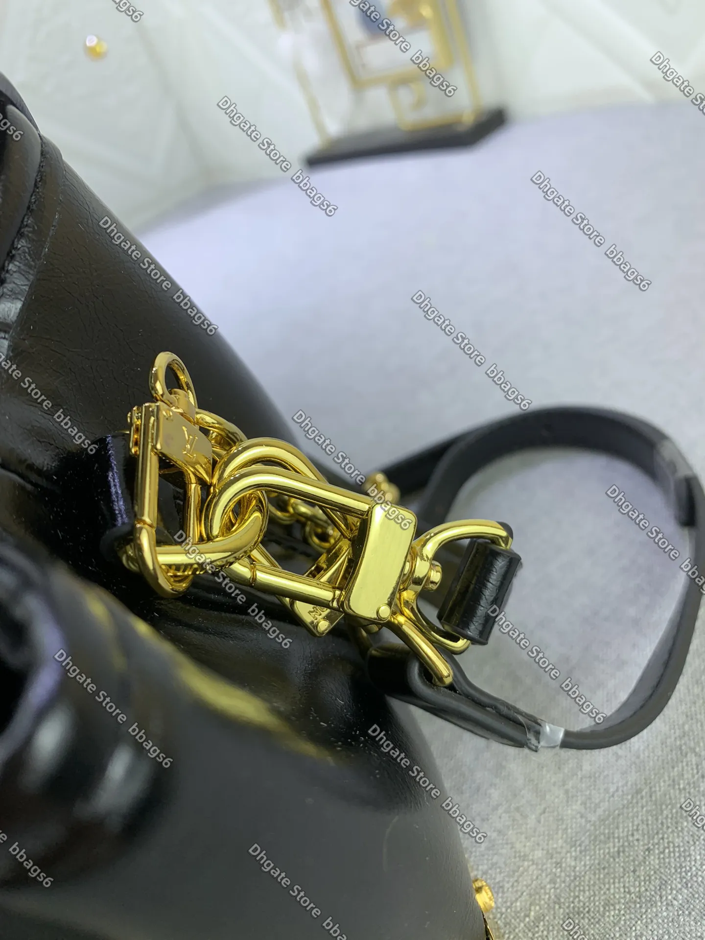 Luxury Designer Leather Bucket Bag For Women Online Only Fashion Cross Body Bucket Shoulder Bag By NOE PURSE From Bbags6 47.67 DHgate.Com