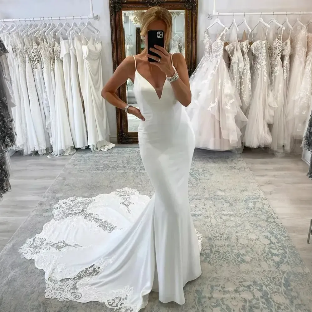DHgate Elegant Boho Mermaid Wedding Dress with Appliqued Lace and Sexy Backless Design Wedding Party Events