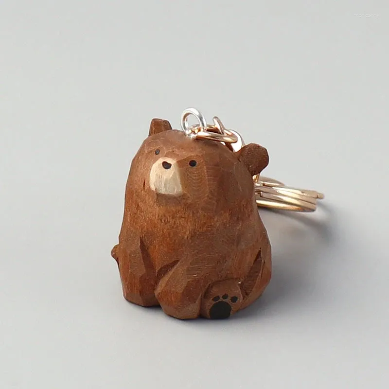Keychains Cute Mini Wooden Bear Keychain Solid Wood Hand Carved Figurines Miniature Keyrings Creative Crafts Ornaments Key Chain