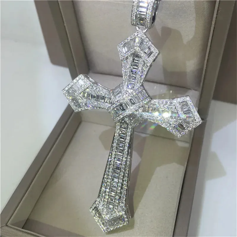 14k Gold Long Diamond Cross Pendant 925 Sterling Silver Party Wedding Pendants Halsband för kvinnor Män smycken gåva 240115