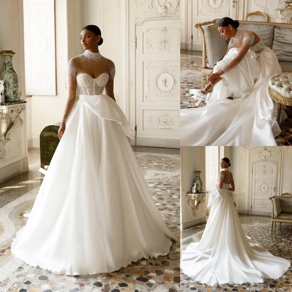 Eleganti perle A Line Abiti da sposa Collo alto Manica lunga Abito da sposa in raso Papillon Cintura Corte dei treni robe de mariage