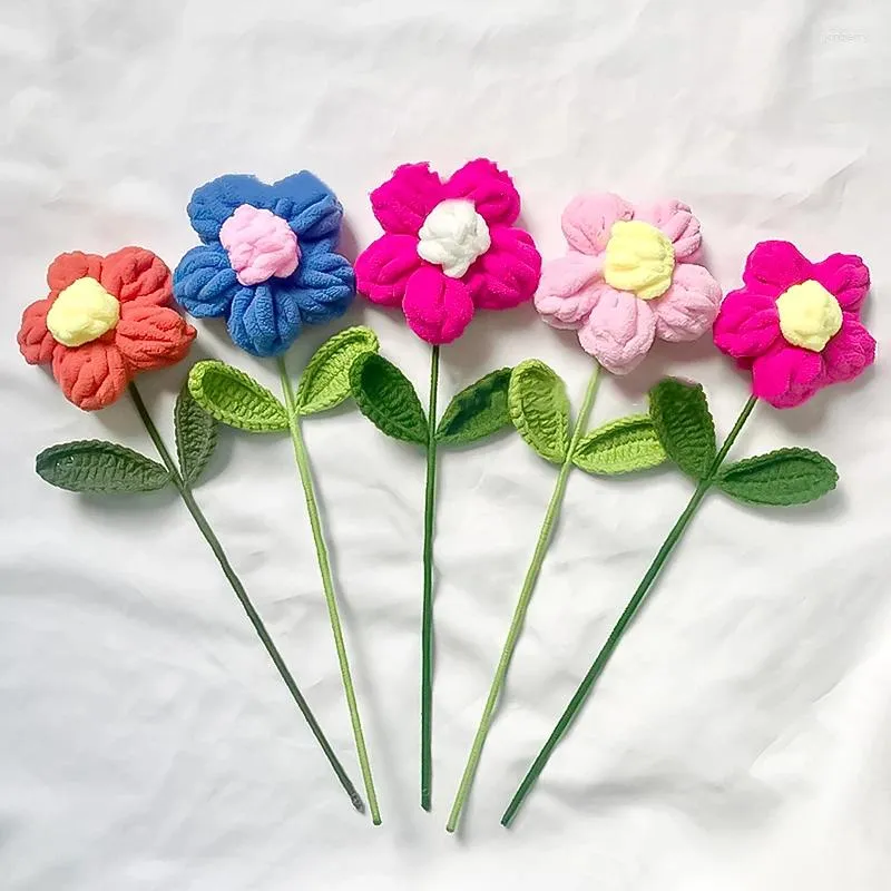 Flores decorativas 1 peça com acabamento colorido crochê mão tricotada buquê de lã flor tecida à mão para decorações de festa de casamento em casa