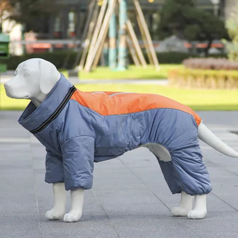 Zimowe duże ubrania dla psów ciepłe zwierzak ogólna kurtka zagęszcza kombinezon dla średnich dużych psów płaszcz i polaru odzież Doberman Golden 240113