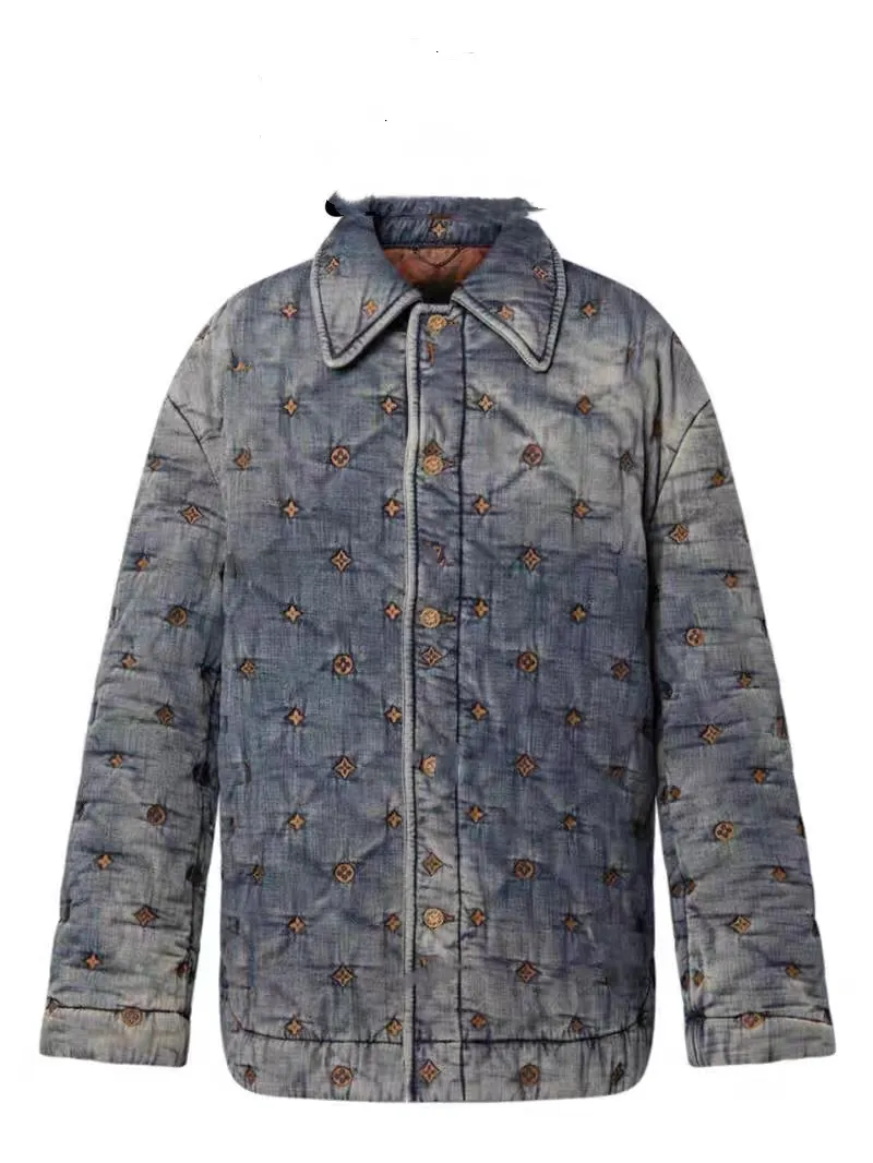 メンズジャケット新しいデニムジャケットメン秋のセクシーなリッピングホールヒップスリムフィットアウターコートプラスサイズのカジュアルポケットジャケット。