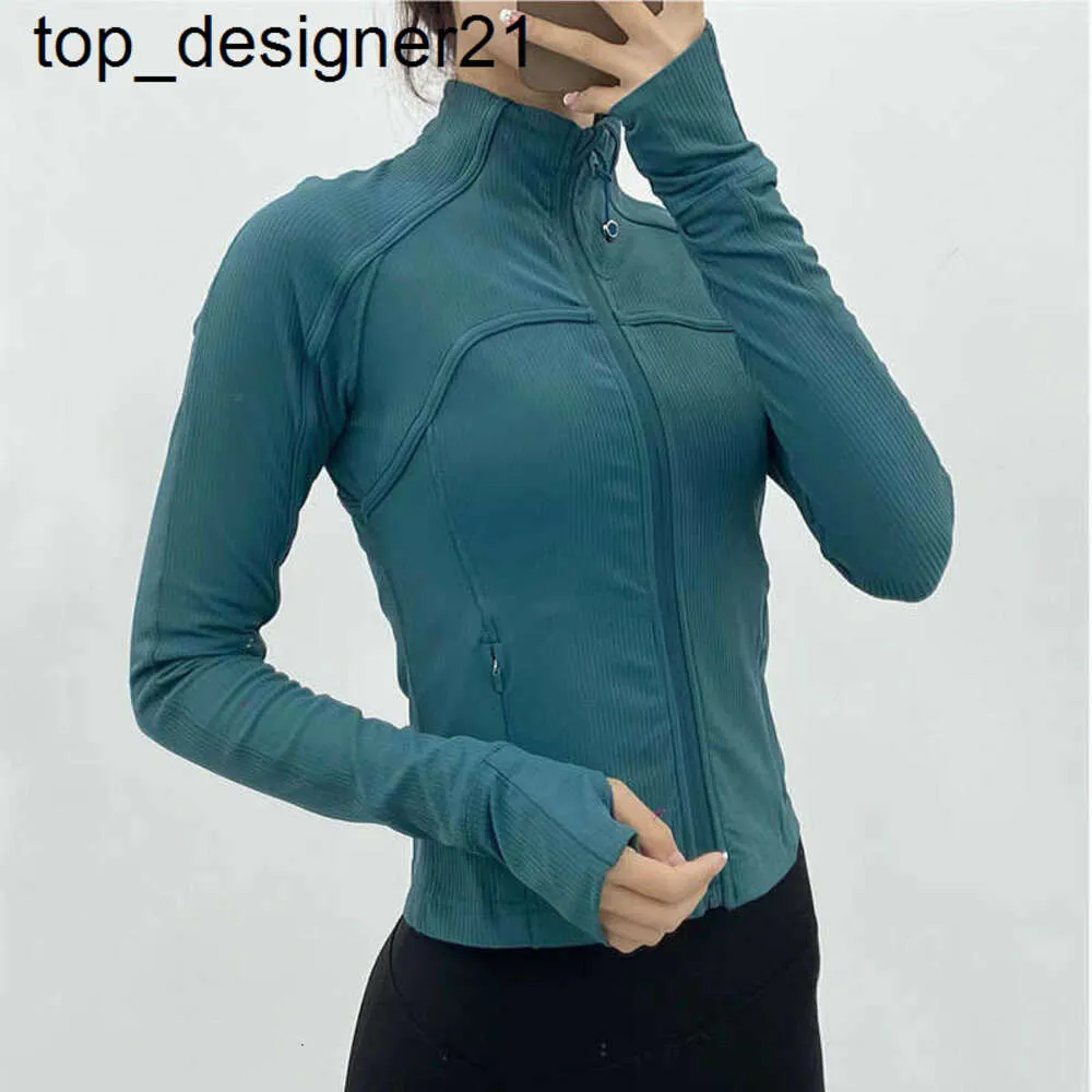 NYA 24SS YOGA OUTFITS Långärmad beskuren sportjacka Lu-38 Kvinnor Zip Fitness Winter Warm Gym Top ActiveWear Running Coats Träningskläder Kvinna Yoga Pants