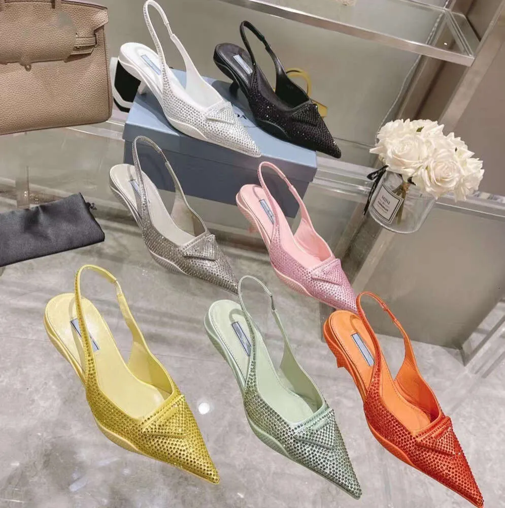 Klänningskor Elegant Summer Triangle Brushed Leather Sandals Shoes for Women Slingback Pumpar Luxury Footwear Women High Heels Party Wedding46785