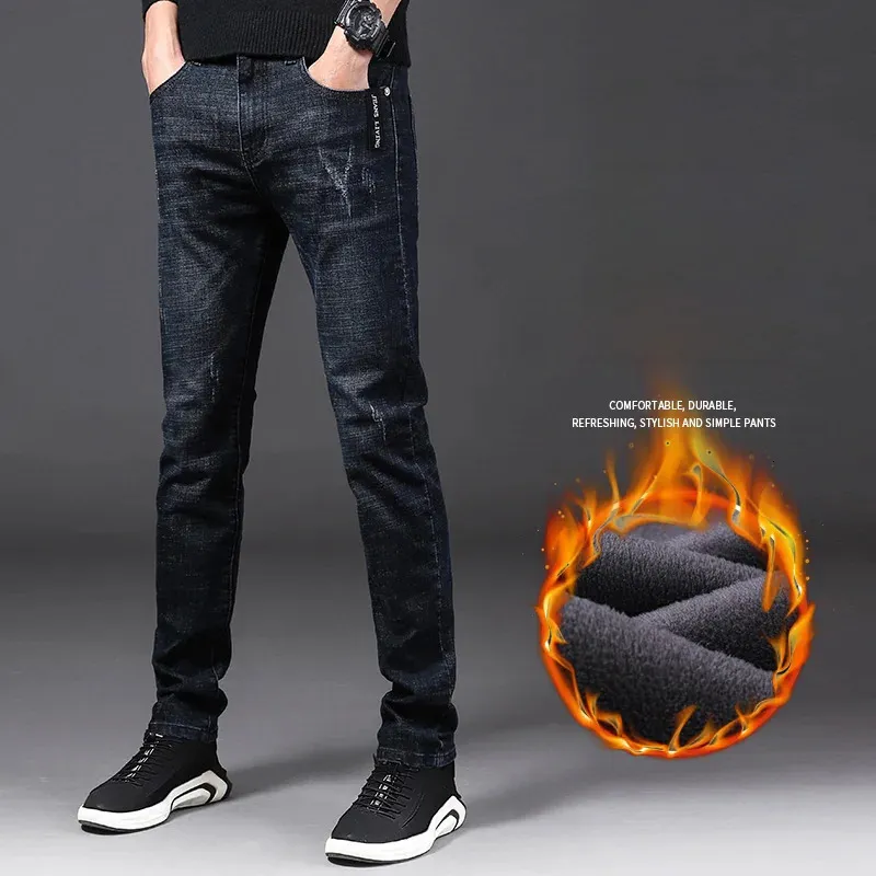 Mężczyźni zimowe jeansy termiczne śnieg ciepły czarny niebieski rozciąganie prosta man polar dżinsowe spodnie chłodne ołówek spodni 240113