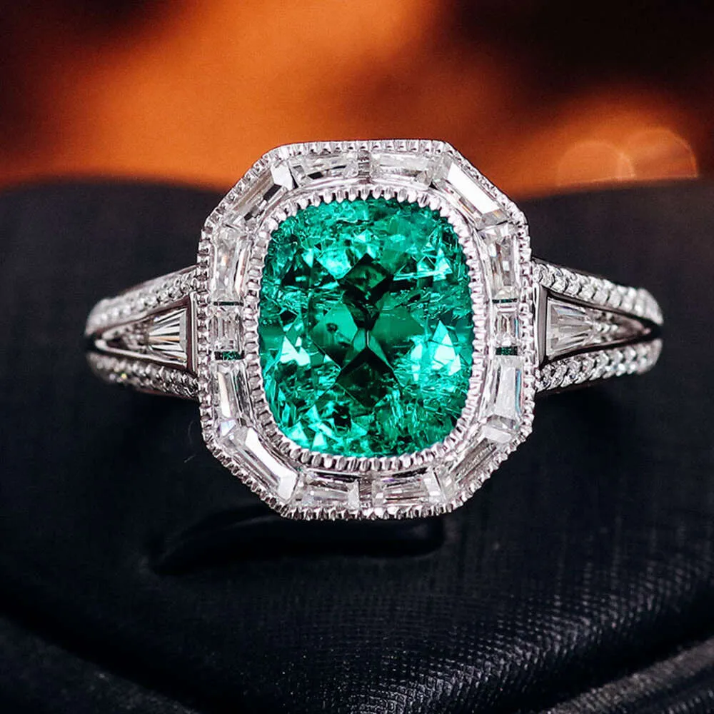 Wydłużone poduszki Cut Lab Hodowl Emerald Moissanite Custom Pierinki 10K 14K Złota Pierścień mody dla mężczyzn