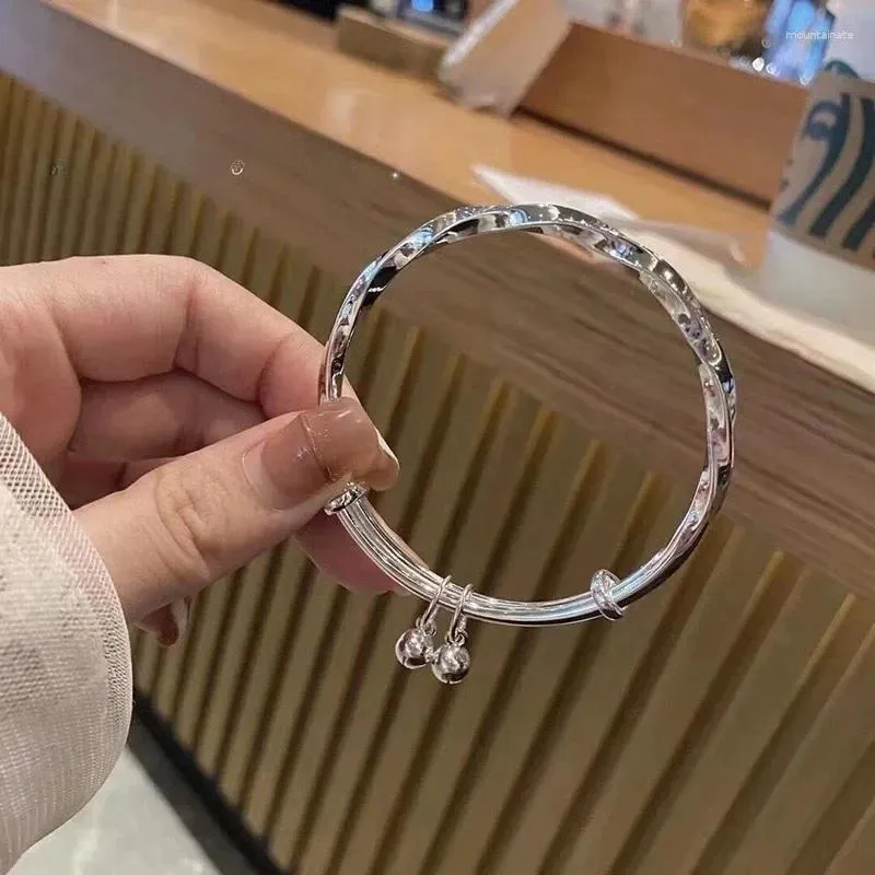 Bangle 2024 Bright Mobius Lotus Peng Armband för kvinnors vridna mönster med justerbart