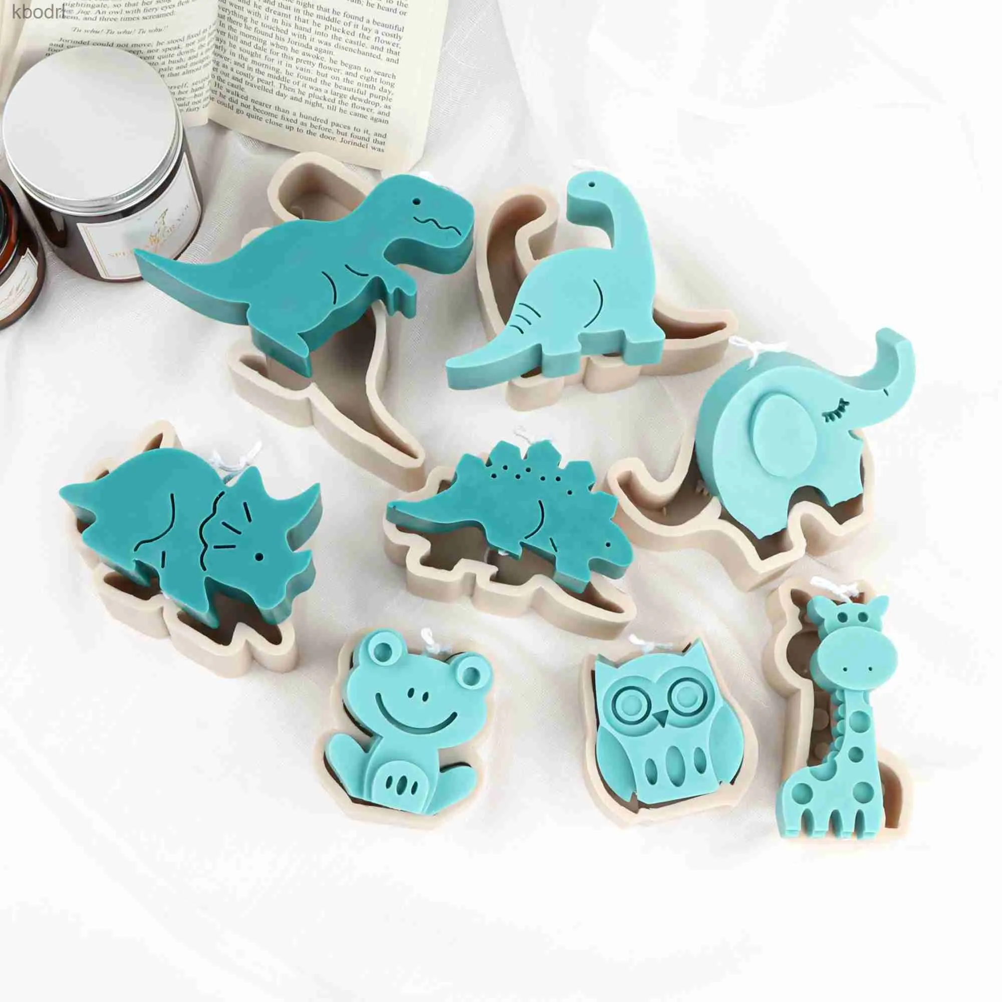 Hobbygereedschappen Zeepvormgereedschap Verschillende diervormen Suikerambacht Muffin Biscuit Broodpudding Deesert Pan voor kinderen DIY Siliconen Kaarsvorm YQ240115