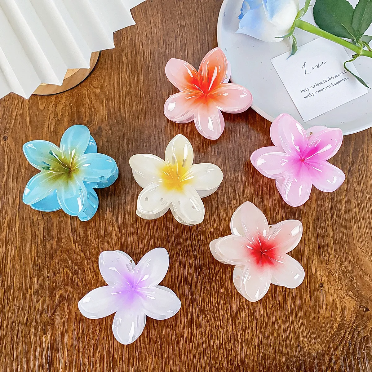 Retro 8cm Women Girls Hawaiian Flower Hair Claw Large Flower shower Clip Hair for Woman Clip Crab Shark Hair Grab Clamps Ladies Korean Accessories 3017