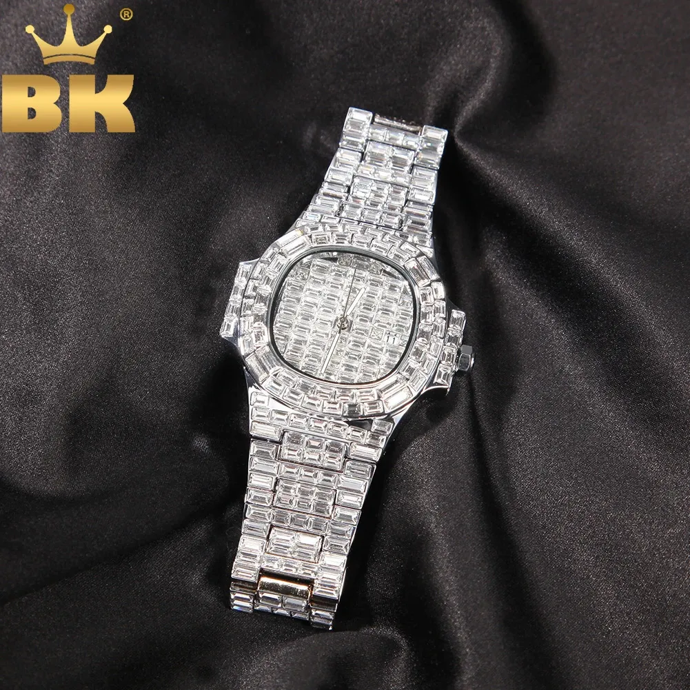 Bling King Iced Out Sqaure стразах роскошной дизайн для мужчин Водонепроницаемые часы из нержавеющей стали Relogi 240115
