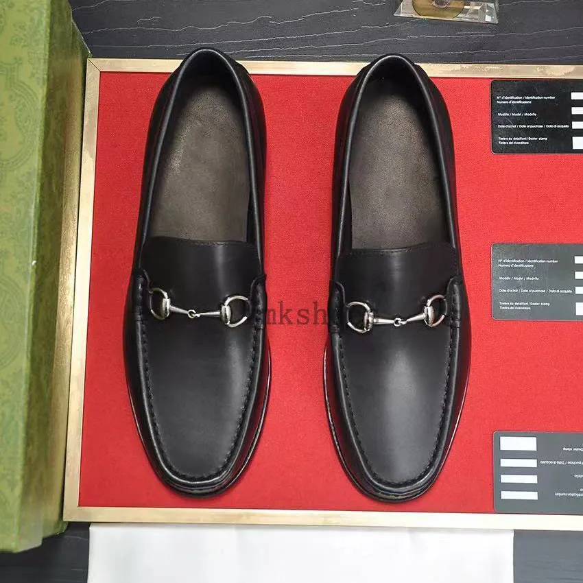 Luxurious Designer Men Dress Shoes Genuine Leather Black brown Moccasins Business Handmade Shoe Formal Party Office Wedding Men Loafers Shoes 1.9 z8