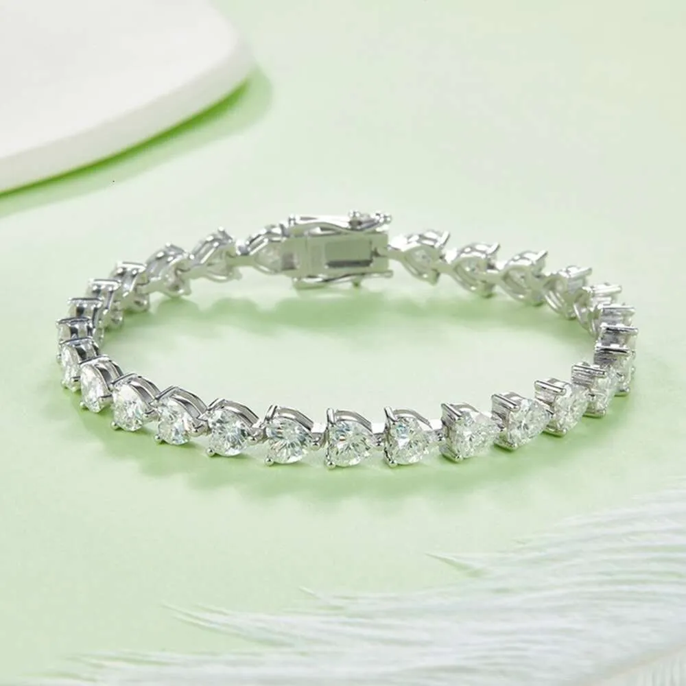 S 0.5Ct Diamonds Bracelets White Gold Plated Sier Chain Heart Hearts Chains Lab Grown Moissanite Womens Tennis Bracelet