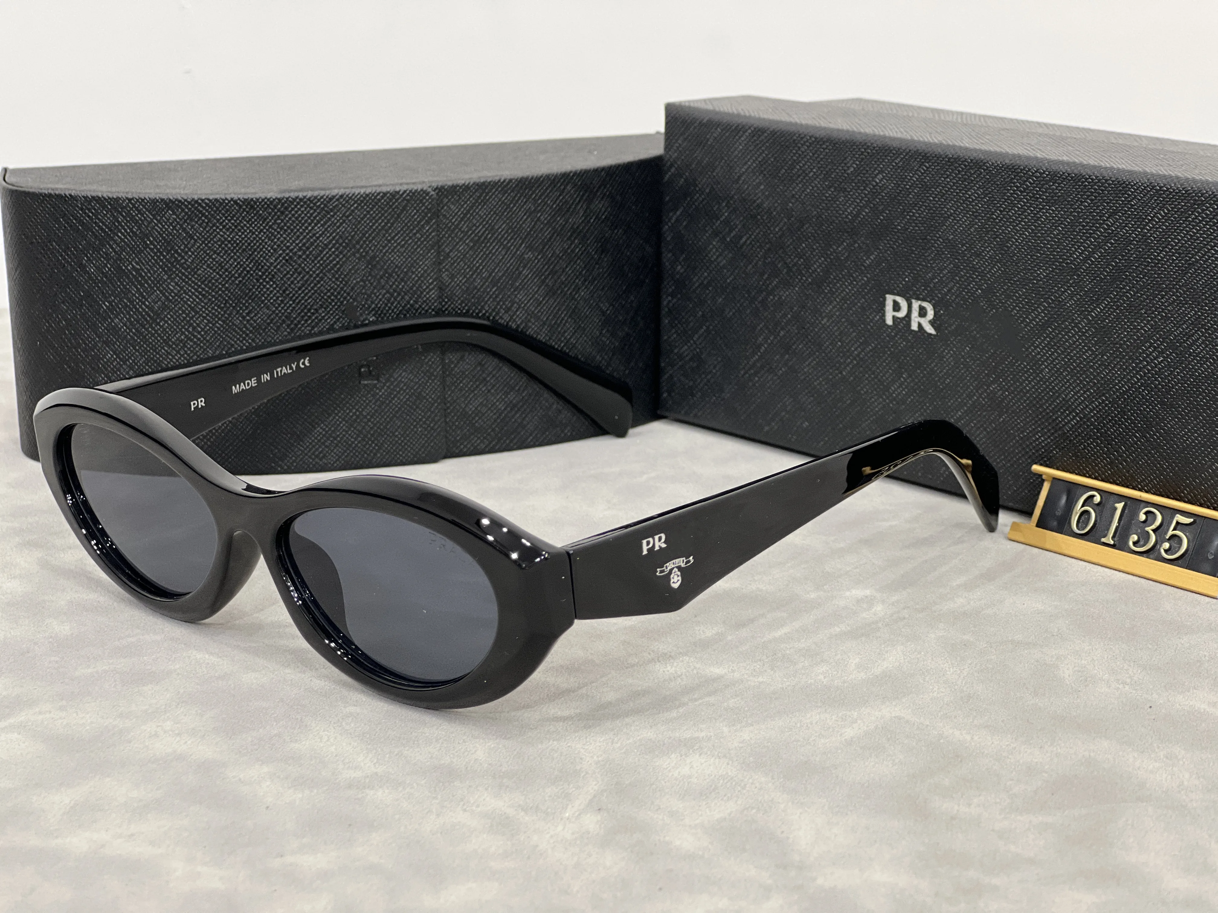 ファッションデザイナーのサングラス楕円形のフレームクラシック眼鏡ゴーグルアウトドアビーチメガネマン女性贅沢ミックス高品質のUV400アンチ放置眼鏡