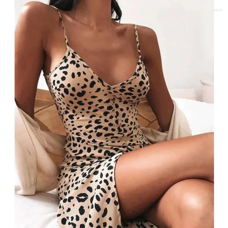 Robes décontractées 2024 Vêtements pour femmes Slim Fit avec imprimé léopard sur camisole pour le printemps et l'été
