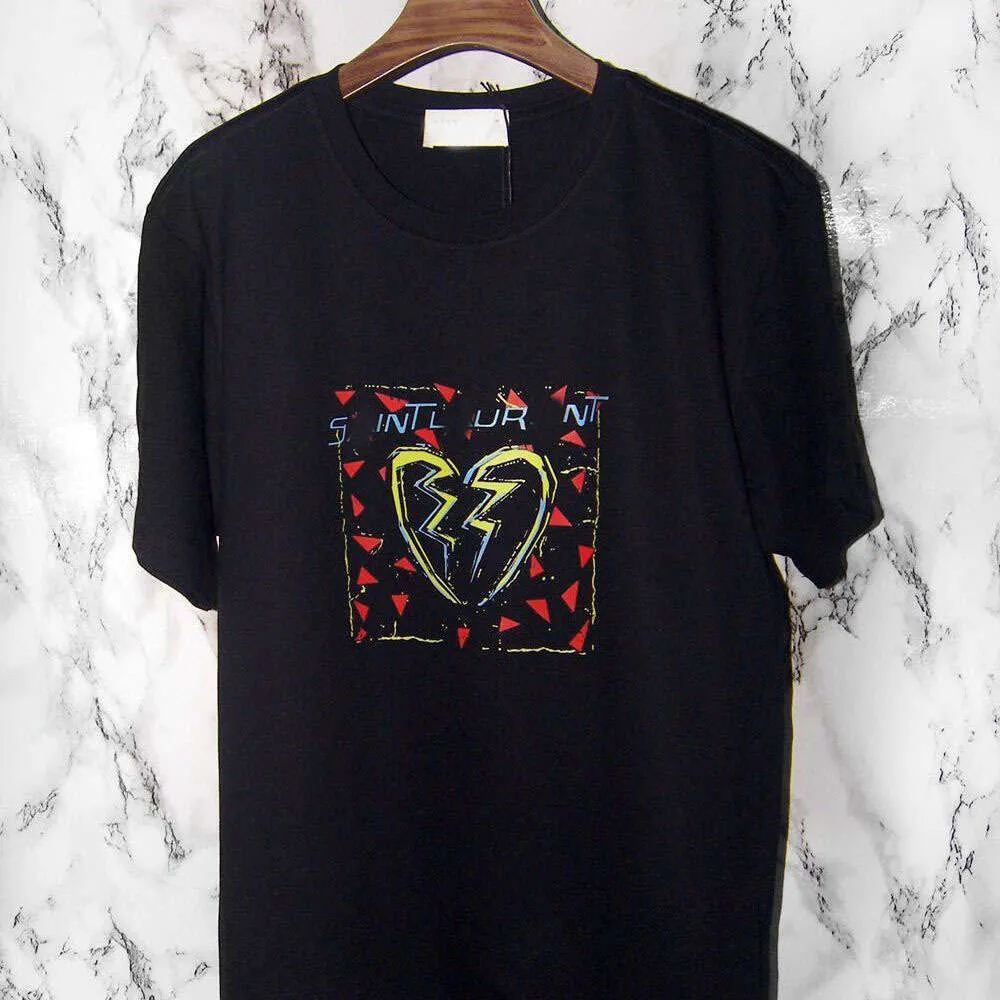 Designer Luxury Laurents Classic Heartbreak, stampa a blocchi di colore con lettere spezzate, T-shirt a maniche corte da uomo e da donna di tendenza, camicie alla moda larghe