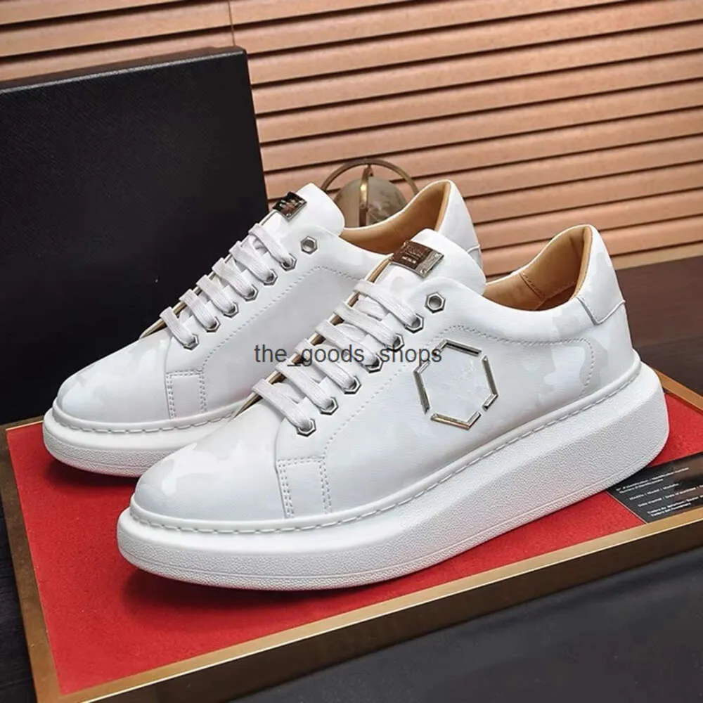 A mais alta qualidade Schuhe Plein Men Men Original Leather Up Platform Platform Solle Sneakers Style 20 sapatos casuais impressos