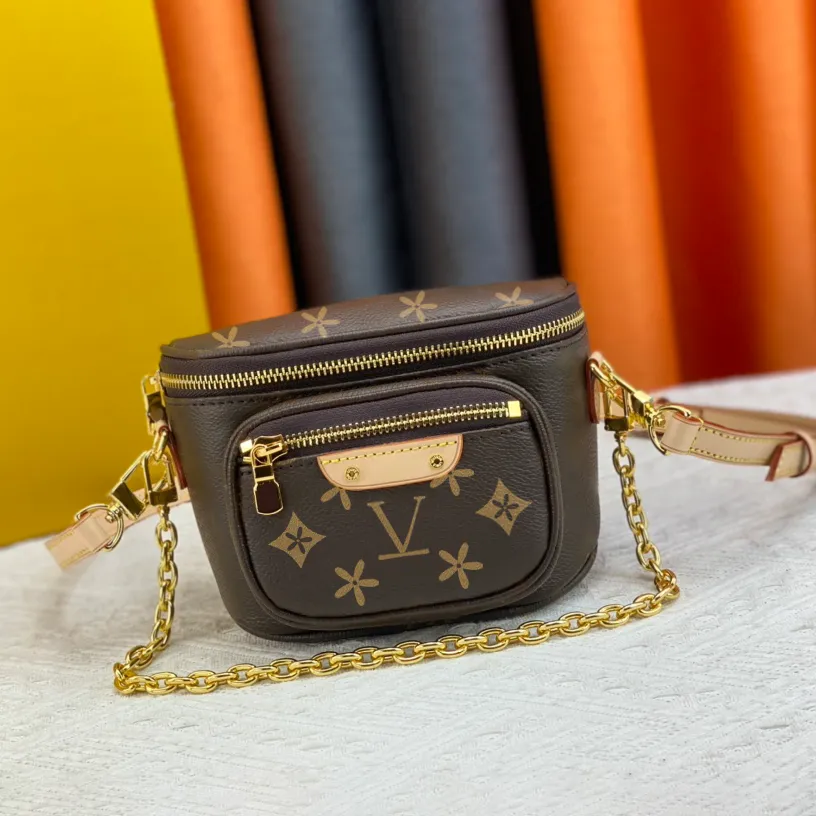 Stylish Leather Mini Bumbag Perfect Moment Bum Bag M82335