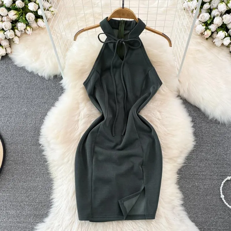 Casual Dresses Retro Design Sense Hanging Neck Off-shoulder Waist Slimming Short Slit Buttock Bag Dress
