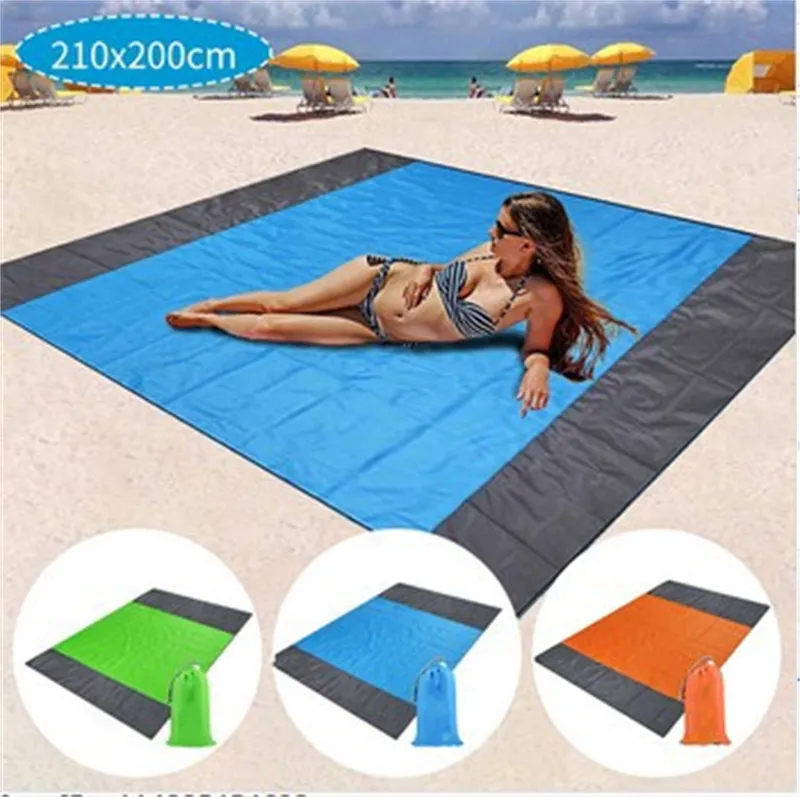 Beach Blanket Waterproof Sandproof Picnic Beach Blankets Oversized for 4-7 Adults Lightweight & Durable Beach Mat Quick Drying for Beach Travel Camping