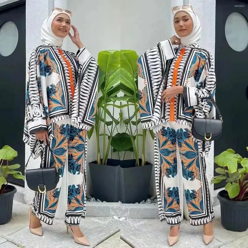 Pantalones de dos piezas para mujer, ropa de mujer de Oriente Medio, traje de pierna ancha con estampado informal, holgado, de talla grande, Sudeste Asiático, Indonesia, 2024