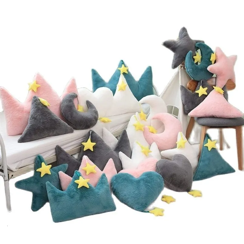 Crown Plush Pillow Colorful Stuffed Soft Star Heart Shape Throw Pillow Moon Cushion Baby Kids Gift Girls Baby Room Decoration 240115