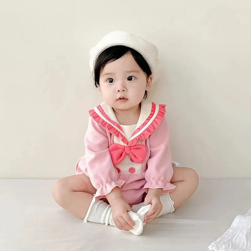Ins våren sutumn koreanska spädbarn flickor romper bow mönster lång ärm komfort född jumpsuit mjuk baby flicka bodysuit 240116
