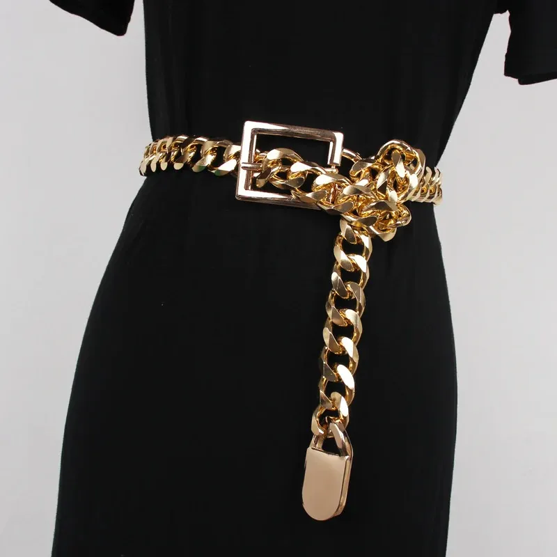 Dolce & Gabbana Cintura MINO In Pelle Lucida Con Fibbia Effetto Dorato 40mm 1366238 Zoom