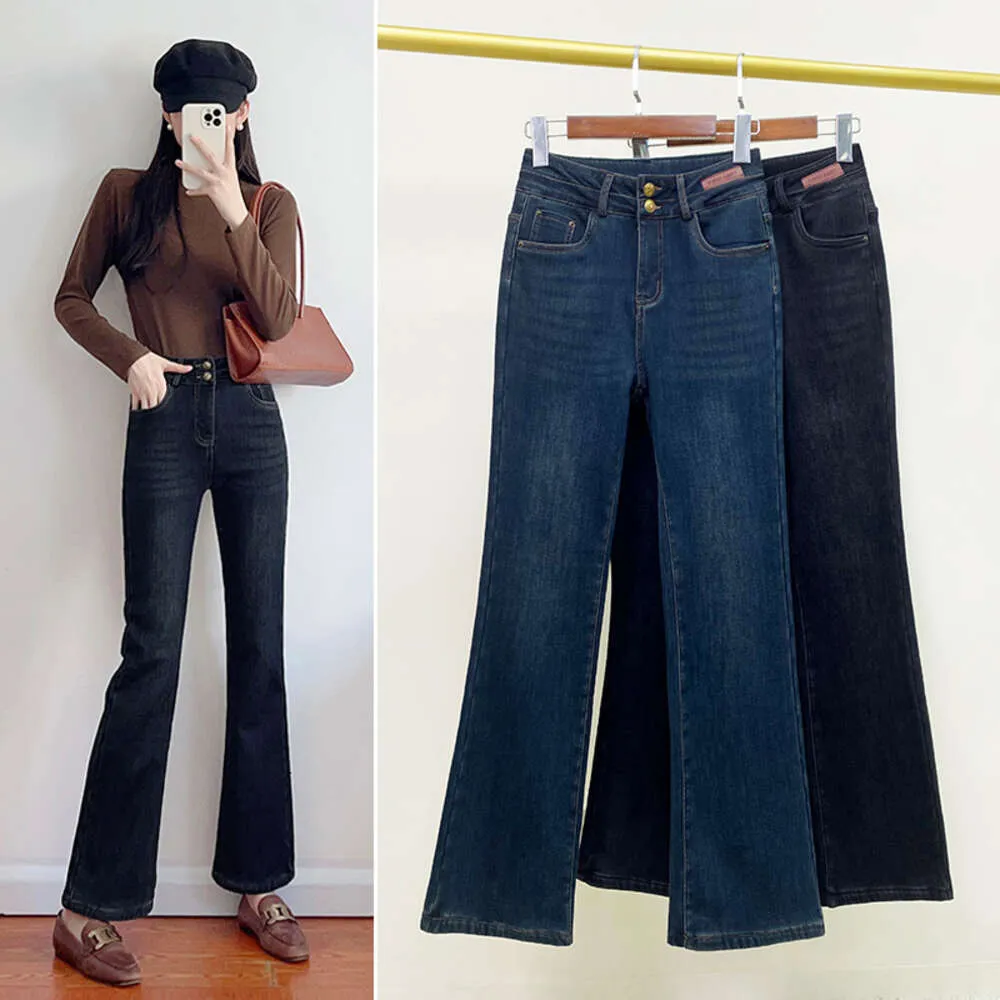 Micro Flared-Jeans aus Samt für Damen mit hoher Taille, schmaler Passform und Winterkleidung. Kleine Statur, schlankes Aussehen und große Größe. Amerikanischer Stil