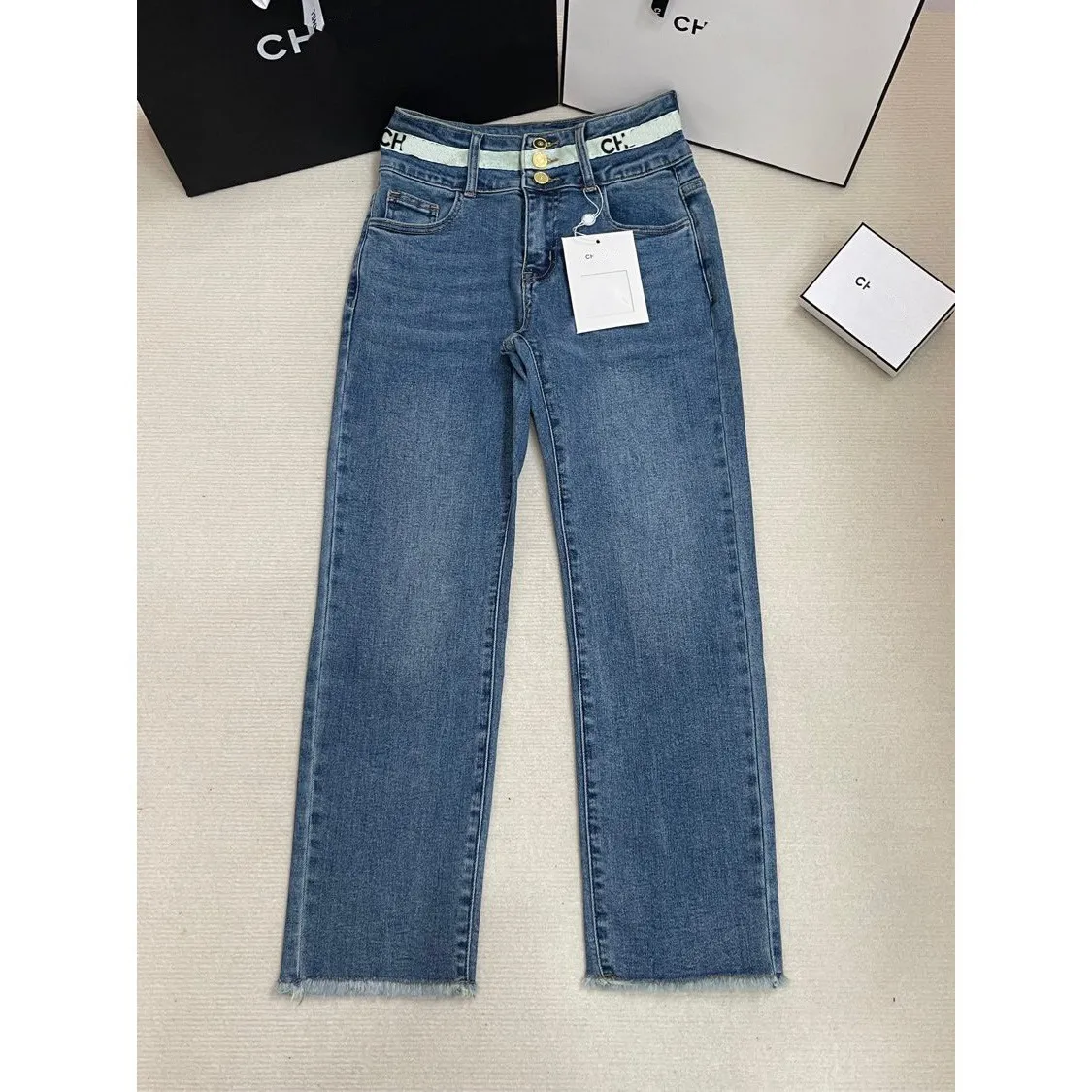 Jeans de designer feminino jeans chegadas cintura alta oco para fora remendo bordado logotipo decoração casual azul calças jeans retas