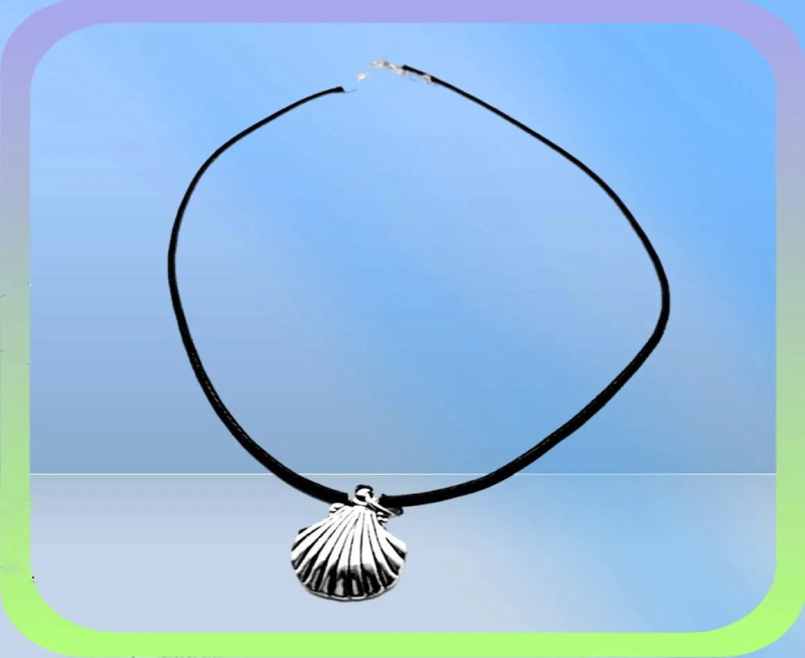 10st Söt Ocean Conch Sea Shell Halsband Antik Silverläder Nautiska kammussla Seashell Leather Rope Halsband för kvinnor Beach3832147