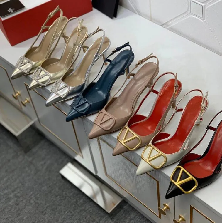 Дизайнерские женские женские 4 -сантиметровые туфли на каблук