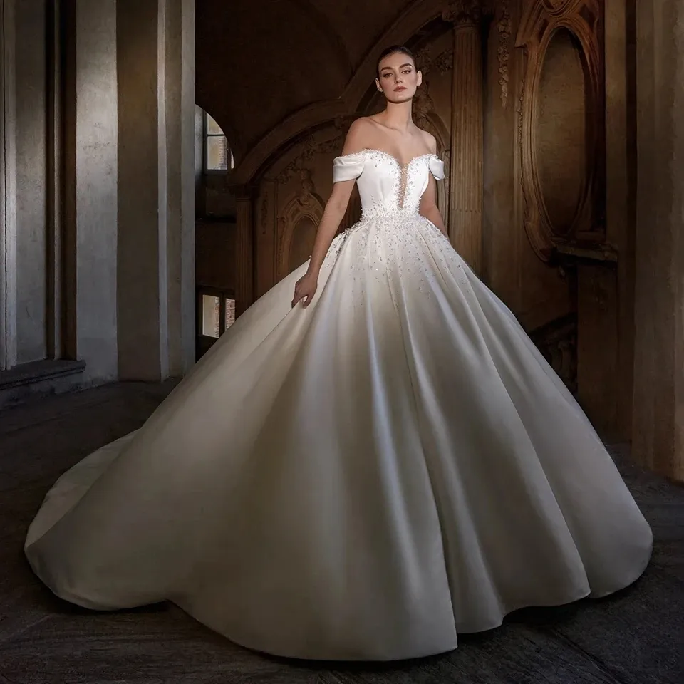 Abito da sposa di perle di lusso Sweetheart con spalle scoperte A-Line Satin Sweep Train Birde Abiti formali Nuovo arrivo Vestido De Novia Robe De Mariage