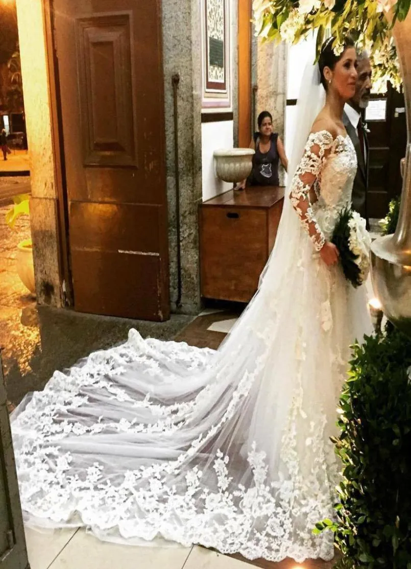 Woutle ślubne Aplikacje koronkowe z grzebieniami Bride Prezent dla dziewcząt Katedralny Katedra Luksusowa długa kaplica długość koralika Custom Bride Welles R3902328