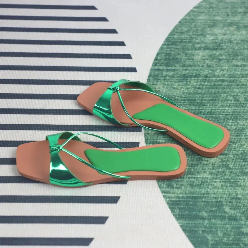 Z Green Women's Sandals Fashion Slide Women's Slide Designer Flat Outrole Summer Women's Shoes 240117