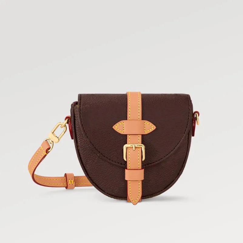 حقيبة Crossbody متعددة الاستخدامات Fashion Women's Saddle Bag Classic Print Mini Style Design Counter Counter Bag مع كود سلسلة