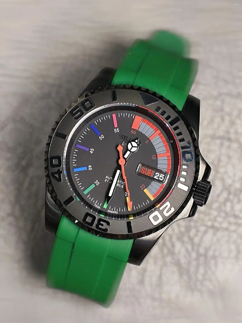 Relojes de pulsera SEIKOMOD Reloj mecánico Personalizar Dial de color Mano verde 44 mm Bisel de cerámica unidireccional Relojes de buceo para hombres